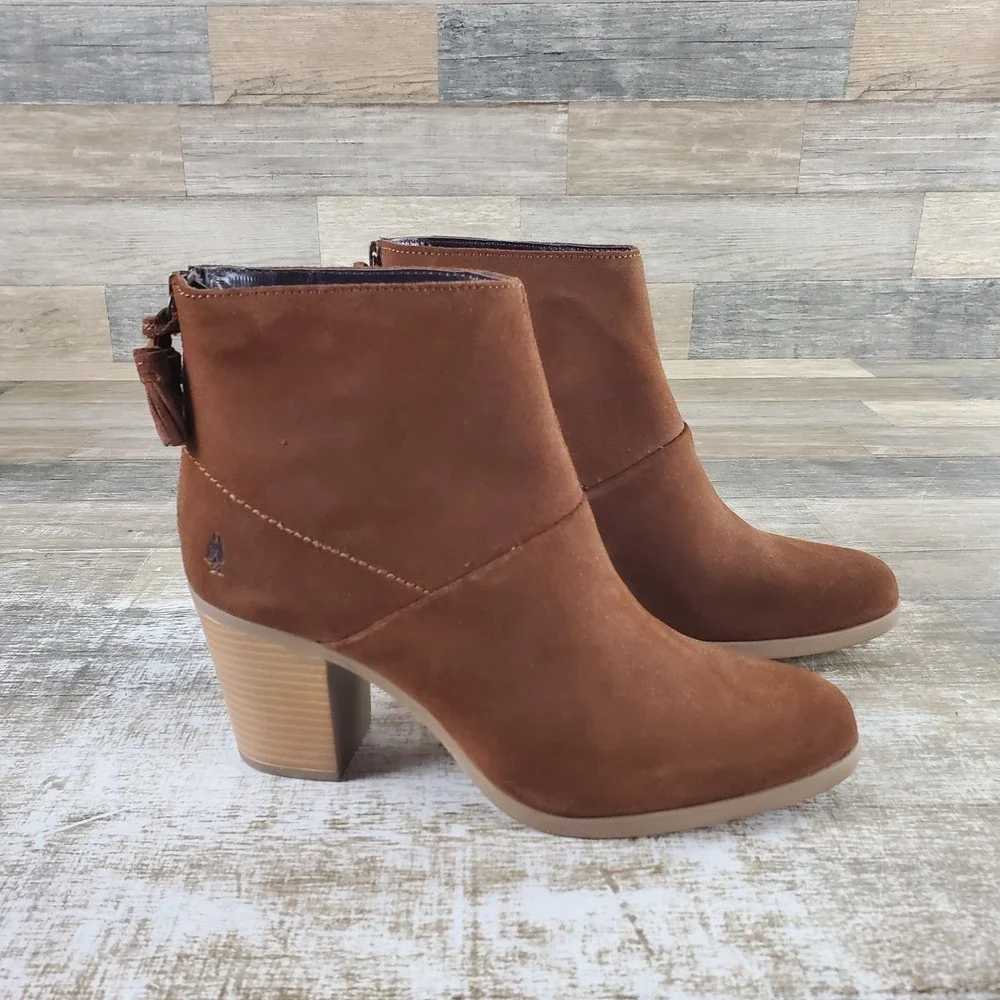 Hush Puppies Ingrid Ankle Boots Womens Sz 9 M Tan Suede Back Zipper Block Heel